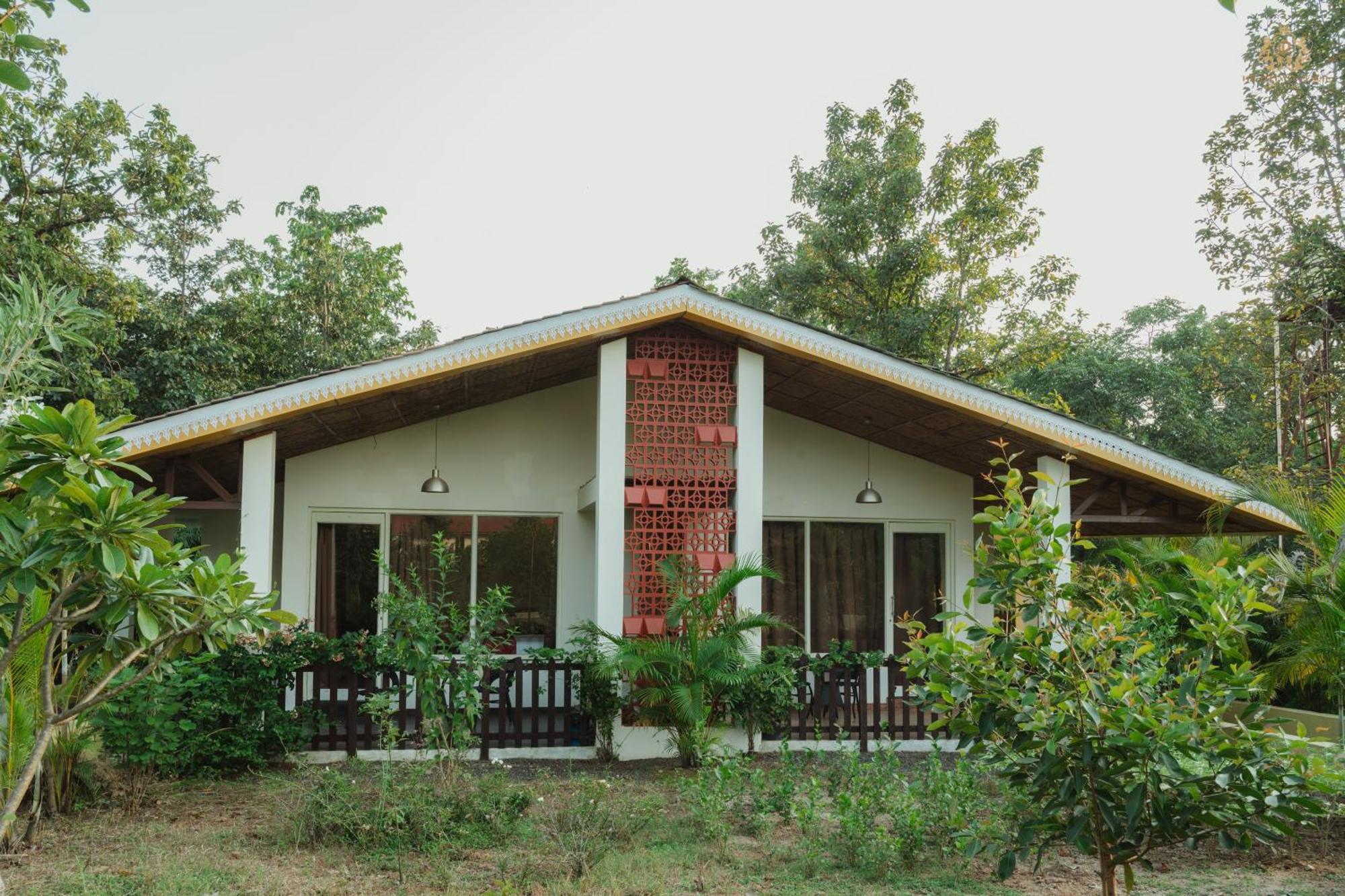 The Infinity Pench Resort Khawasa Экстерьер фото